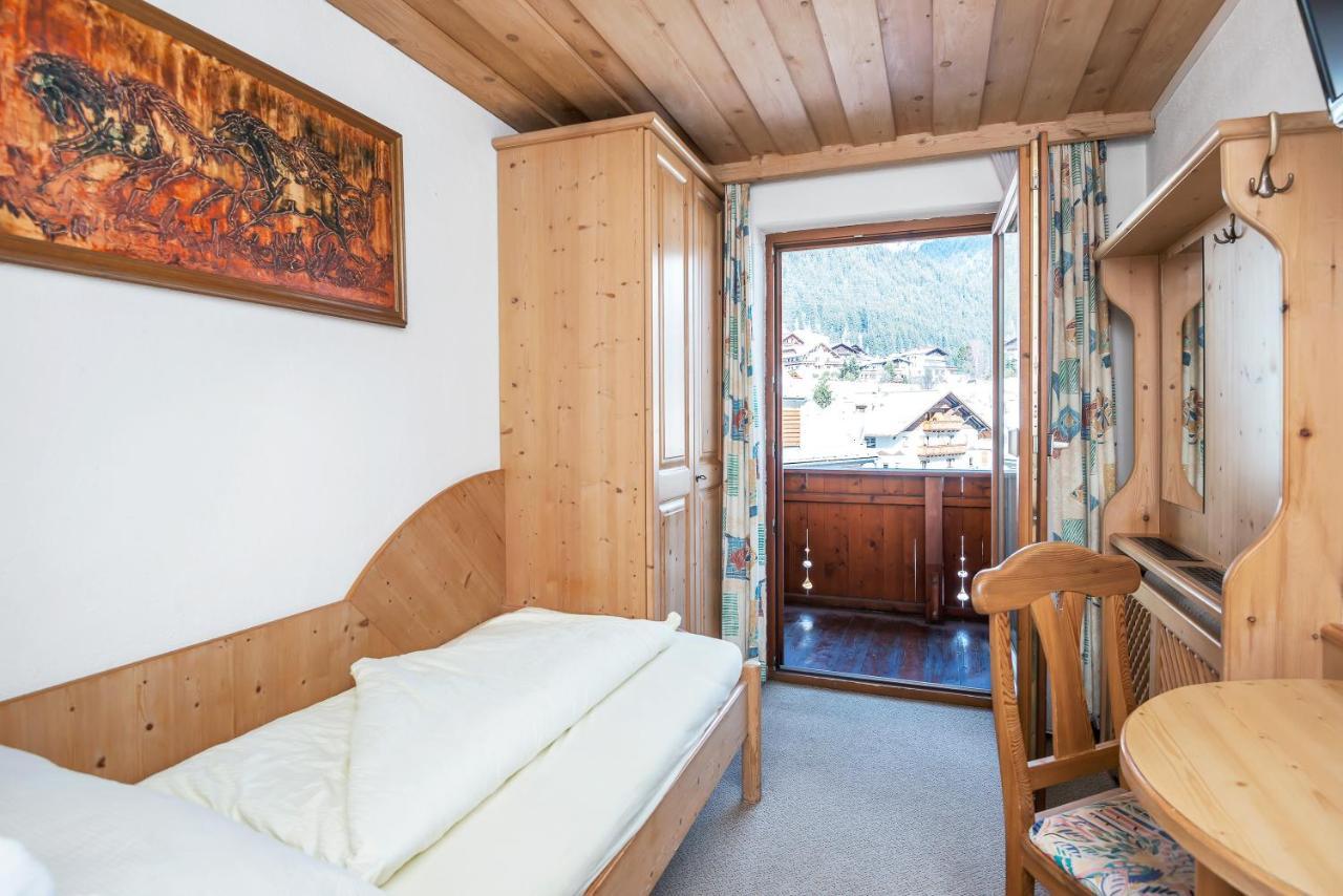 Heart Hotel Talhof Nigg Санкт-Антон-ам-Арльберг Экстерьер фото