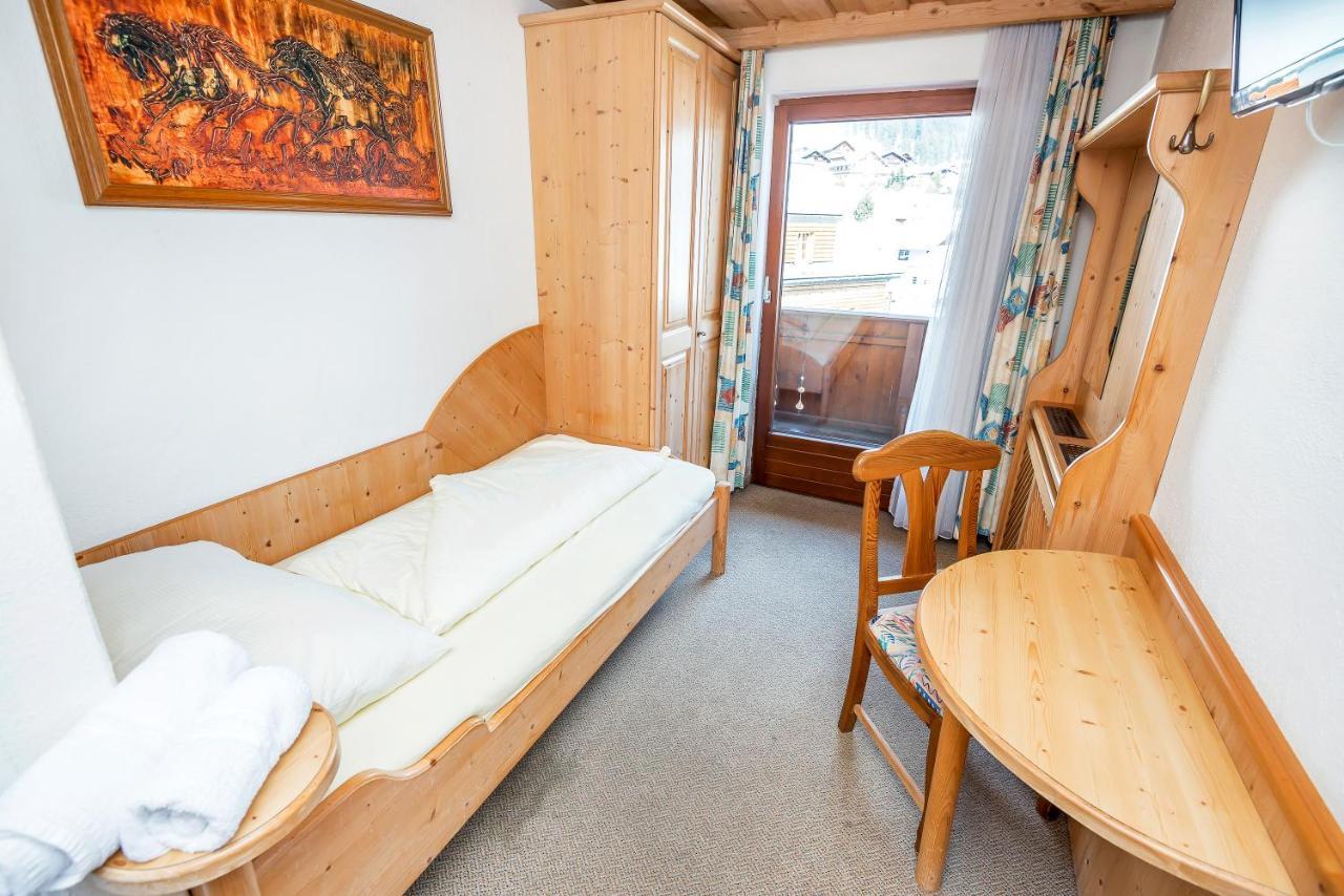 Heart Hotel Talhof Nigg Санкт-Антон-ам-Арльберг Экстерьер фото